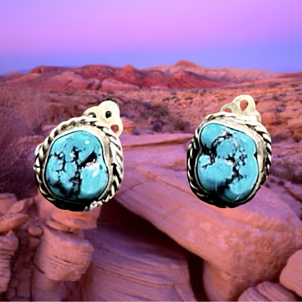 Vintage Turquoise Nugget Earclips